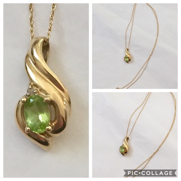 Vintage Jewelry - 10k Solid Gold Peridot Necklace Pendant